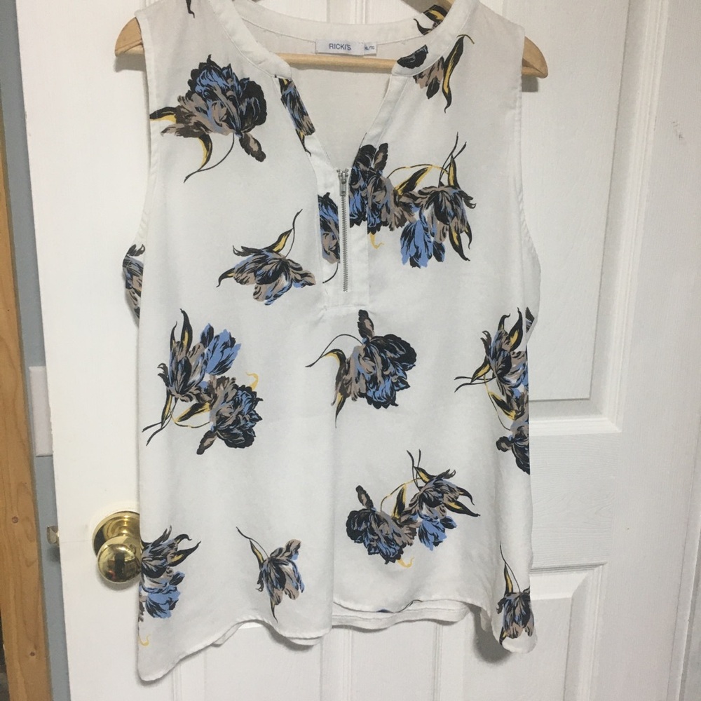 Ricki's White and Blue Floral Blouse
